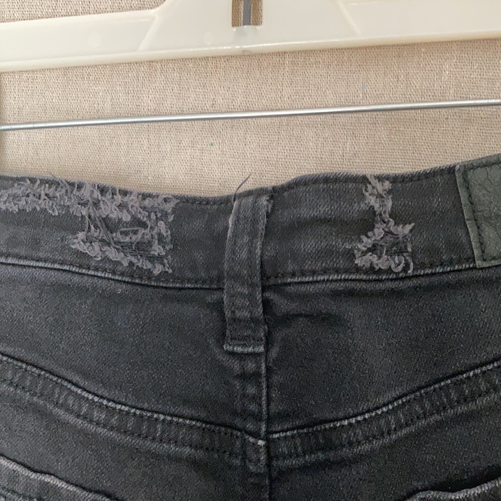American Eagle Outfitters distressed black denim shorts - Picture 8 of 9